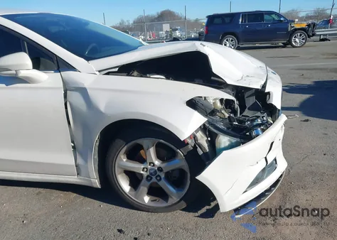 2013 Ford Fusion Se z USA, uszkodzony, nr VIN 3FA6P0HR2DR259190